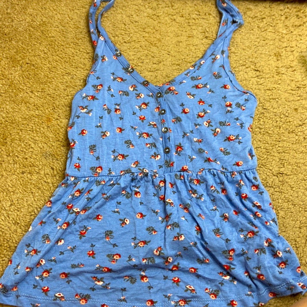 RUE 21 TANKTOP XS NEVER BEEN WORN